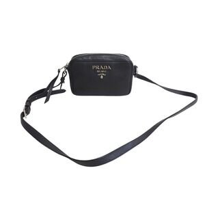 Prada Vitello Phenix camera bag versatile black leather crossbody